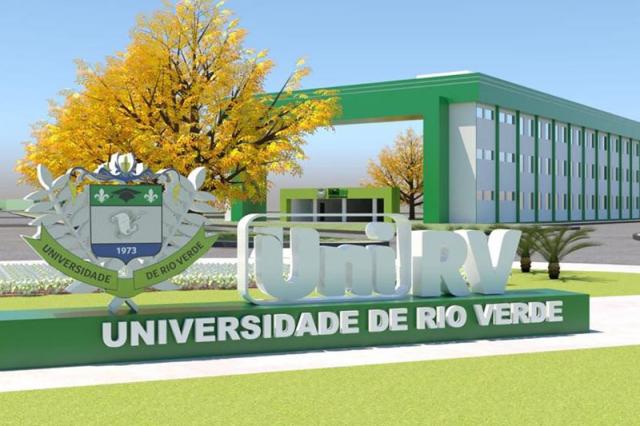 Universidade deve restituir multa cobrada por antecipação de formatura