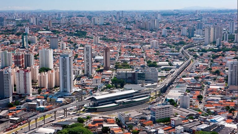 Adversidades e Soluções na Infraestrutura Urbana em Constante Crescimento