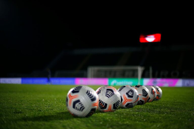 Confira os horários e transmissões ao vivo dos jogos de futebol de hoje (25/02)
