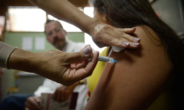 Prefeitura realiza Dia D de Vacinação em massa neste sábado (16)