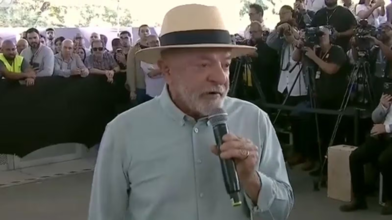 Lula defende que riqueza nacional deve refletir na urbanização e nas cidades em recuperação