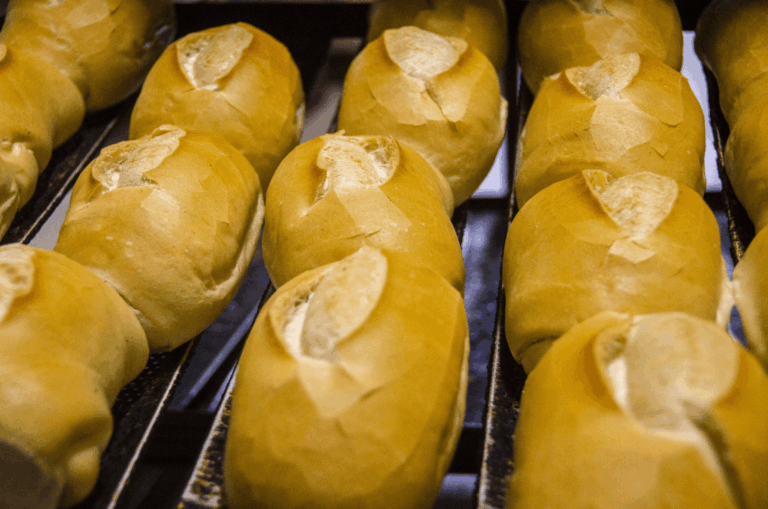 Pão francês atinge R$ 25 o quilo em João Pessoa; descubra os locais afetados