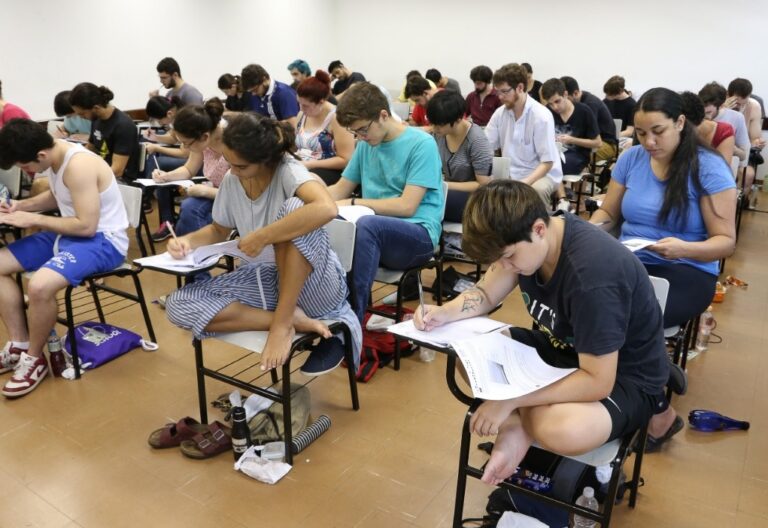 Prefeitura da Paraíba lança concurso com mais de 40 oportunidades e salários que chegam a R$ 13,8 mil