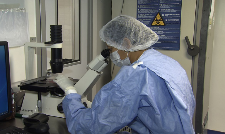 Pesquisadores alcançam avanço significativo na eliminação do HIV em pacientes