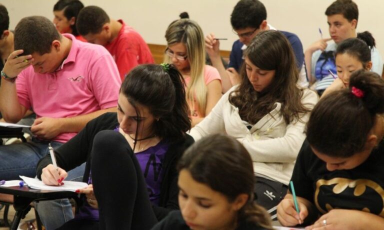 Prefeitura paraibana se mobiliza para anunciar novo concurso público; confira os detalhes